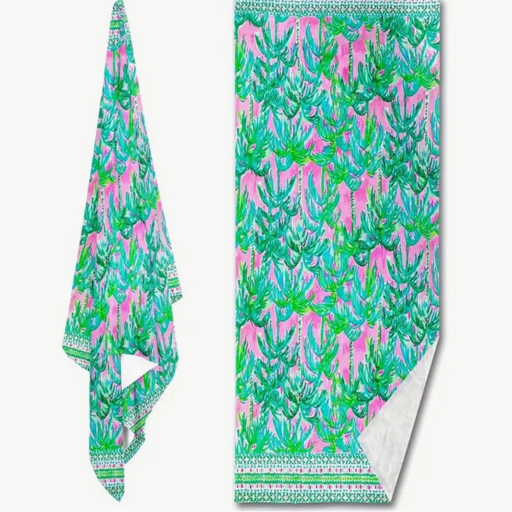 - Beautiful beach towel super soft! Amazing colors - Picture 2 of 2